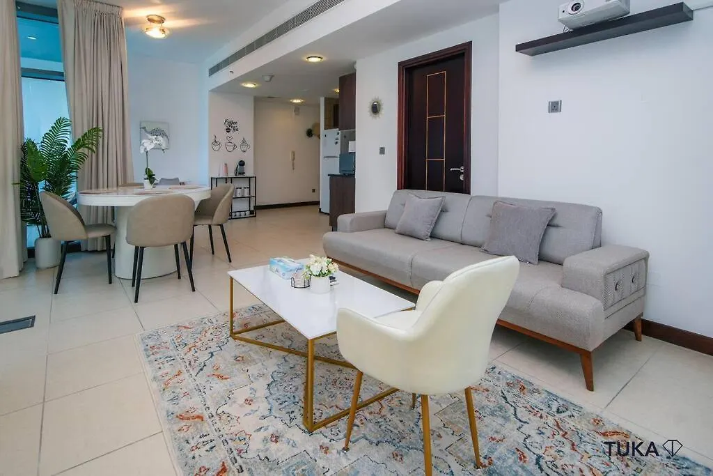 Skyline & Lake Views - Home Cinema - 1-Bhk - Prime Location Dubai United Arab Emirates